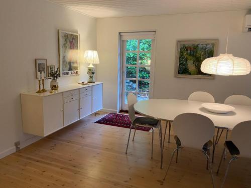 Facilities, Idyllically Situated Wooden House By The Forest in Viborg