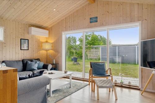 Facilities, Lovely Bright Summer House In Marielyst in Vaeggerlose