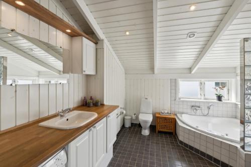 Facilities, Flovt Beach Peace And Private Garden in Flovt