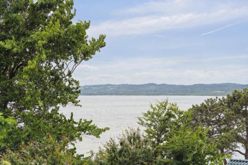 Lovely Summer House With A View And Outdoor Spa - image 2