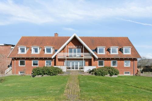 House For 40 People Near Thy · Helligsø