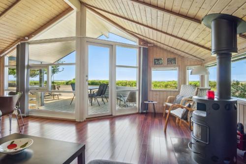 Létesítmények, Beach House With Sea View Of The Great Belt in Skaelskor