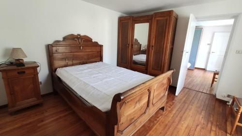 House With Garden And Terrace in Cursolo-Orasso
