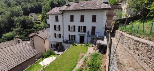 House With Garden And Terrace in Cursolo-Orasso