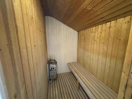 Faciliteiten, Groot Vakantiehuis Met Zwembad, Spa En Sauna (Large Holiday Home With Pool Spa And Sauna) in Vaeggerlose