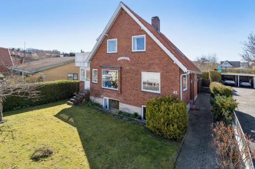 Lovely Holiday Home In Tejn On Bornholm – khách sạn tại Tejn