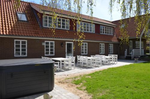 Large Holiday Home In Seaside Hotel Style — other in Långawten 3, Ans Denmark, 8643