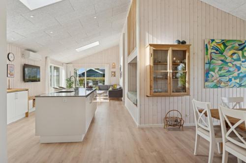 設施, Spacious Holiday Home On Bogø in 博島