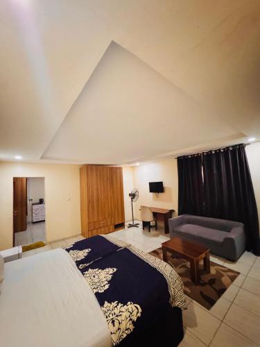 Sea-Point Homes – khách sạn tại Lekki Penninsula II