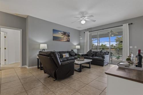 Villa Eman 5bed 4bath with Private pool& Hot Tub close 2 Disney & Legoland in Haines City, USA