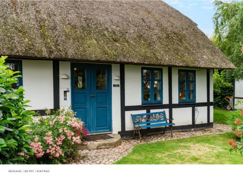 Seadmed, Cozy Farmhouse Close To The Sea in Harpelunde