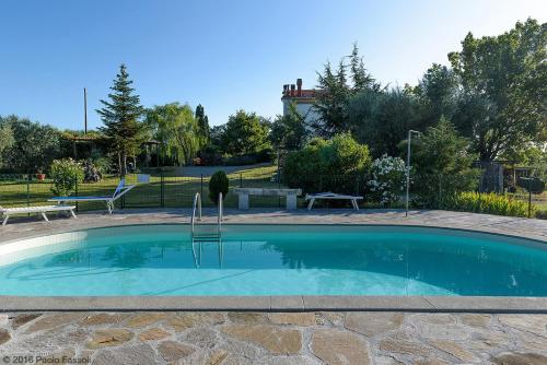  Appartamenti Poggio Rineschi, Pension in Montenero bei SantʼAngelo in Colle