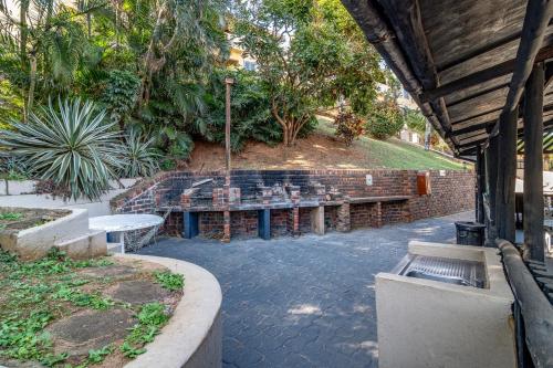 Chakas Rock Chalets 22 - image 4