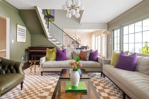 Family Home Aurelia Abode in Morningside-Lenox Park