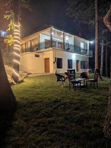 Erkély/terasz, Vine Wood Cottage in Dunga Gali