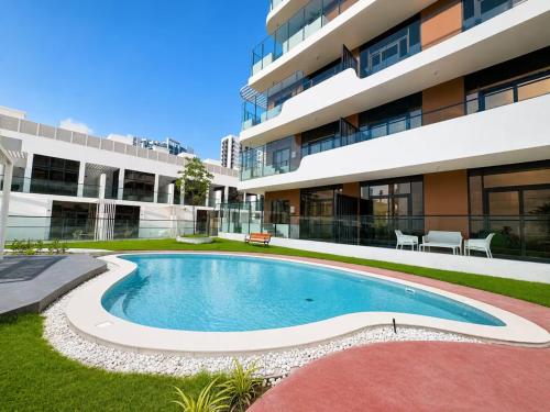 LUXX Live the Dubai Dream! Brand-New Designer Villa with Pools Padel Lift Services - main image