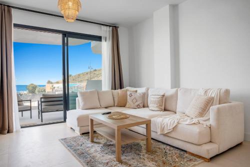 Moderno Apto de 3Hab en Higuerón con Vistas al Mar