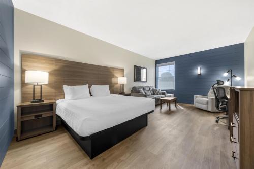 Best Western PLUS Revere Inn & Suites in Paradise, USA
