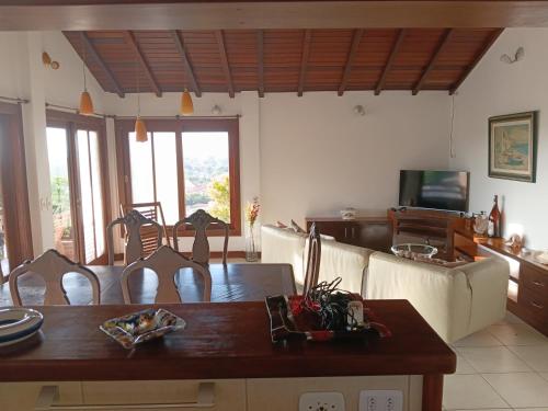 3Suítes, piscina e vista do mar em condomínio pé na areia - pátio compartilhado (3Suites, piscina e vista do mar em condominio pe na areia - patio compartilhado) in plaža Geriba