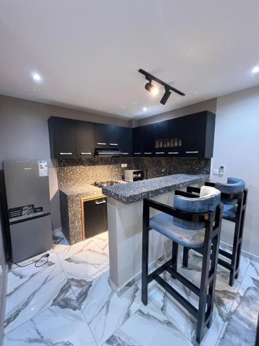 Luxury 2Bedroom American Style Apartment in โบนาเมรี