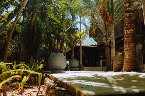 Facilities, Isla Unica- Islas del Rosario in Rosario Islands