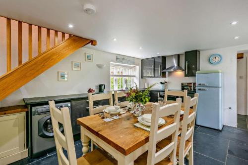Seadmed, Comfortable Holiday Home in Croyde with Jacuzzi in Croyde