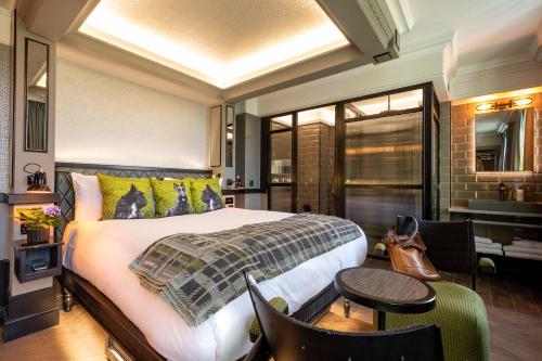 room detail thumbnail 0