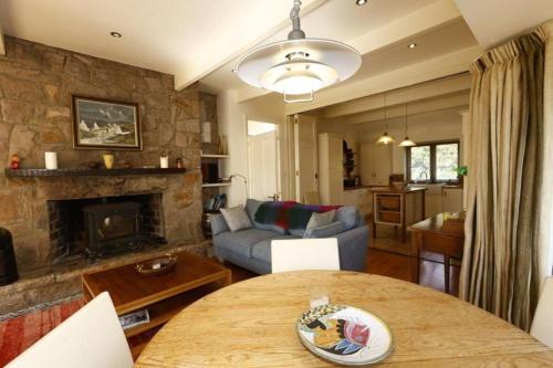 Charming House in Furbo 14 mins from Galway in Barna