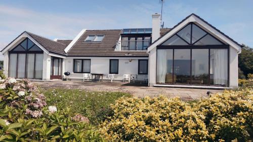 Charming House in Furbo 14 mins from Galway in Barna
