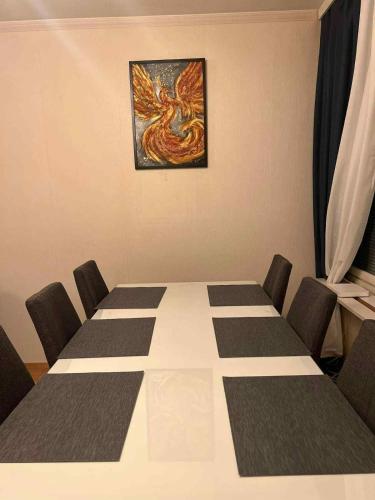 Diamond Pearl Cozy Apartment in Вантаа