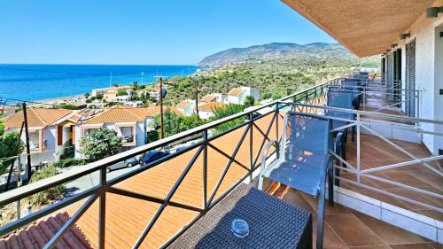 Sandy Bay Hotel 4
