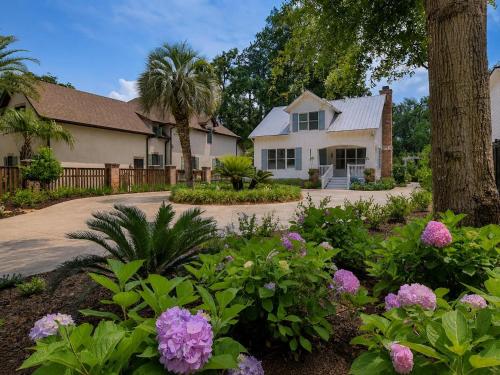 Saltwater Oaks - image 2