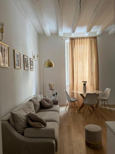 Central Station Cozy Flat