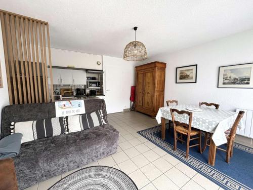 La Forêt-Fouesnant, appartement,avec port, plage et restaurants à pied - FR-1-481-146 – khách sạn tại Kerleven