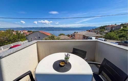 Awesome Home In Vrbnik With Wifi - Location saisonnière - Vrbnik