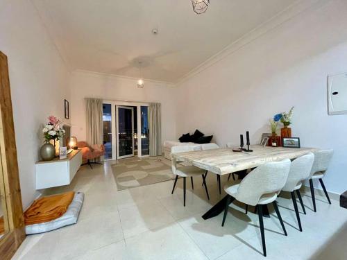 Yas Island Golfside Studio near F1 and Theme Parks