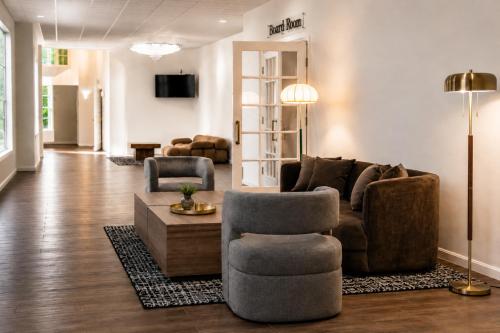 Ramada Hotel & Conference Center by Wyndham Lewiston - main image