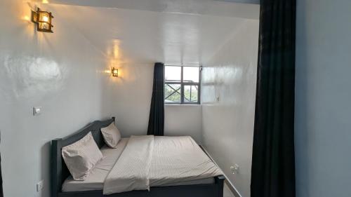 2 bedrooms, 4 beds
