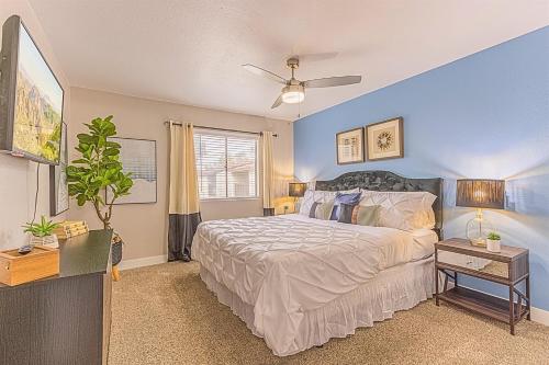 Modern Stay King Bed Parking Walk to Dining – khách sạn tại Bắc Phoenix