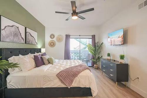 Sonoran Sunset Lounge Remodeled King Bed Suite - Apartment - Scottsdale