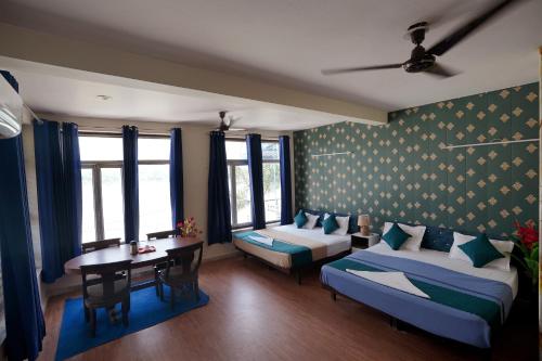 hotel photo