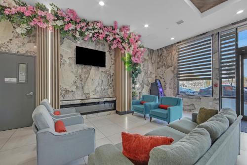 Lobby, Hotel The Villa - Long Island City near Consulate General of Bangladesh