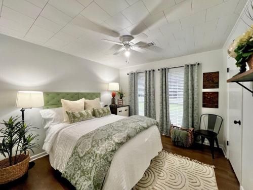 Spacious Southern Retreat - Sleeps 10 - 5 Beds in Marksville (LA)