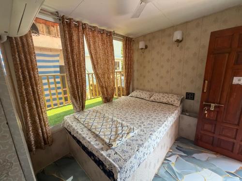 Swastik Guest House