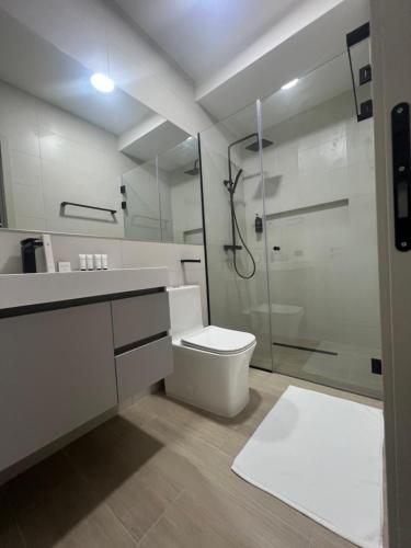 Moderns Apartment at The Hub w City Views - image 4