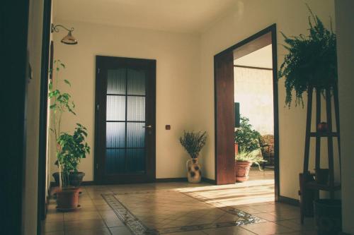 zonă comună salon/TV, Casa Renti in Rânca - Novaci