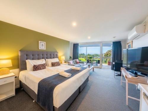 The Sandridge Motel in Lorne