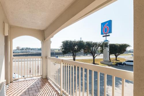 บริการและสิ่งอำนวยความสะดวก, Motel 6 Fort Worth, TX - White Settlement in ฟอร์ตเวิร์ธ (TX)