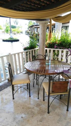 Mayan Vidanta Villas GOLF a 800 mt de la playa in Acapulco