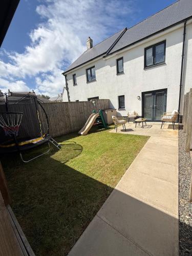 Sageston Tenby 2 bed new build bike and board store in Carew